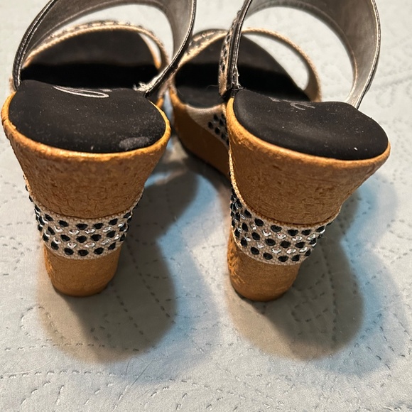 Onex Women's Wedge Heel Sandal Size 6 - Picture 5 of 6
